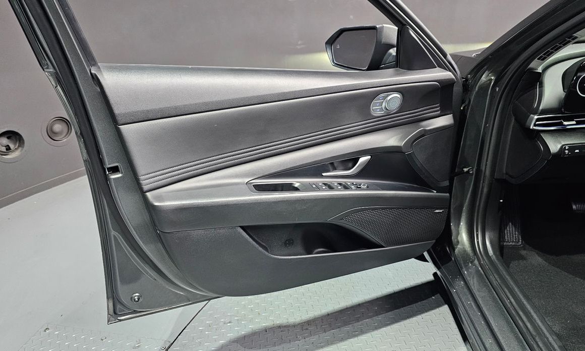 Hyundai AVANTE 2021