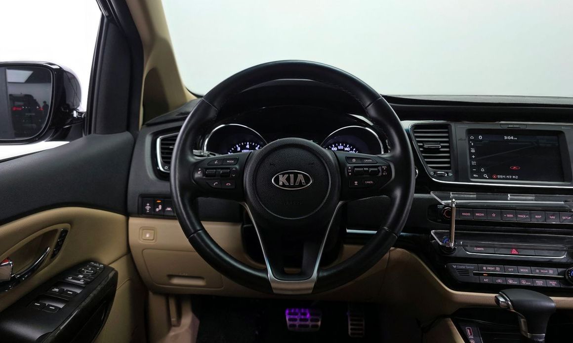 Kia Canival 2019
