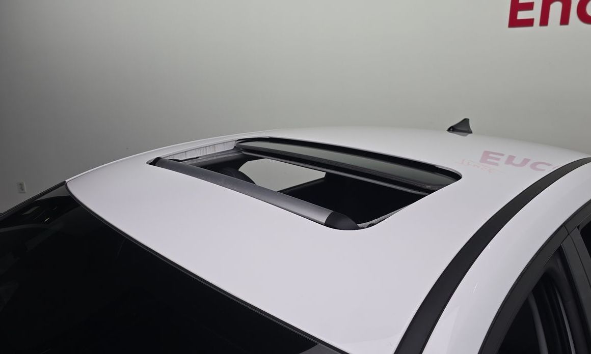 Hyundai AVANTE 2024
