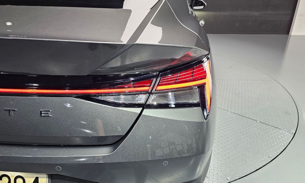 Hyundai AVANTE 2021