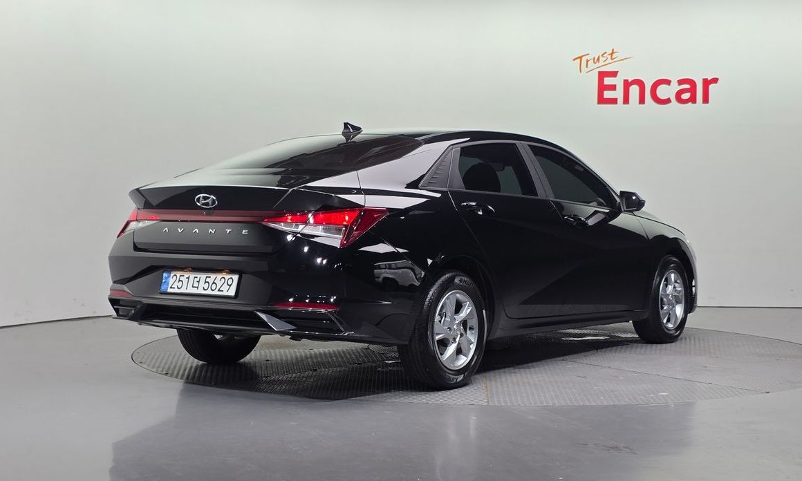 Hyundai AVANTE 2022