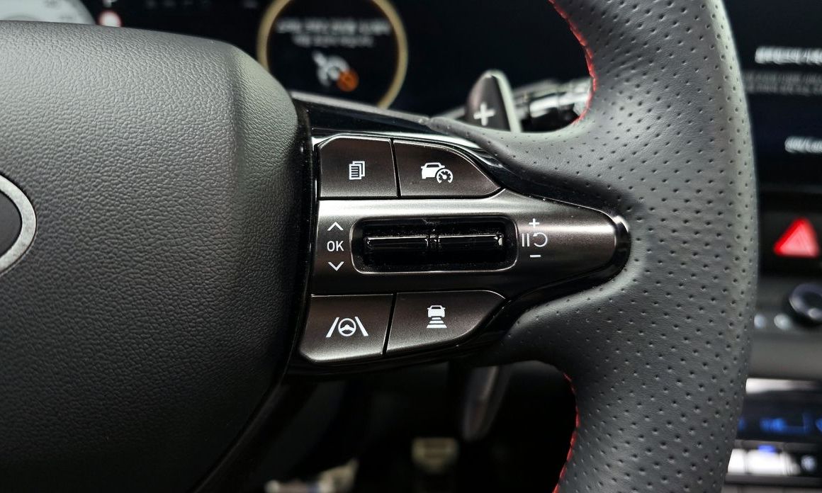 Hyundai AVANTE 2024
