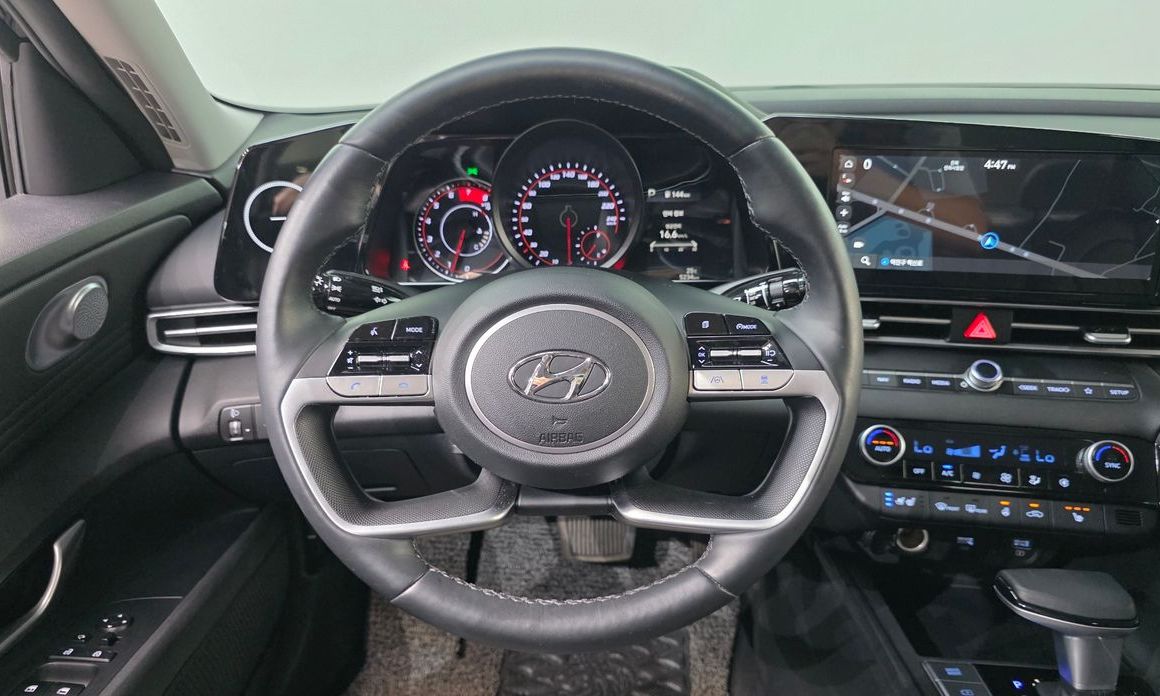 Hyundai AVANTE 2022