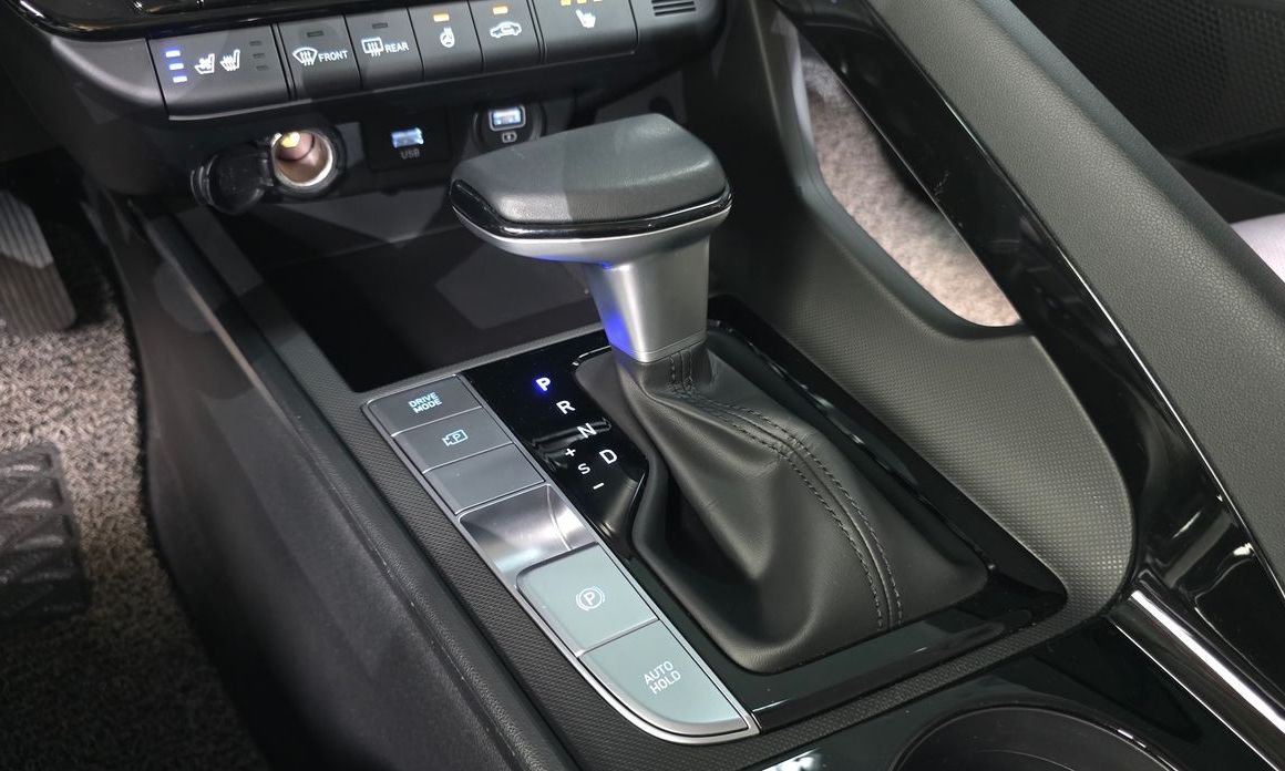 Hyundai AVANTE 2022