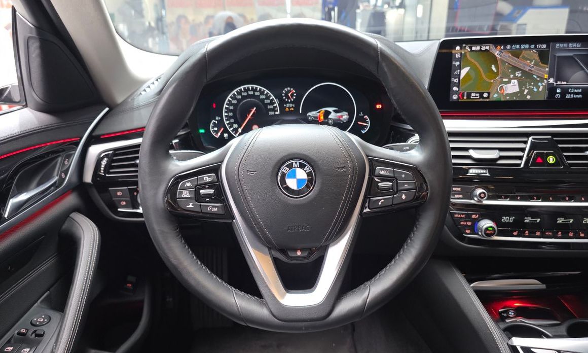 BMW 5-Series 2019