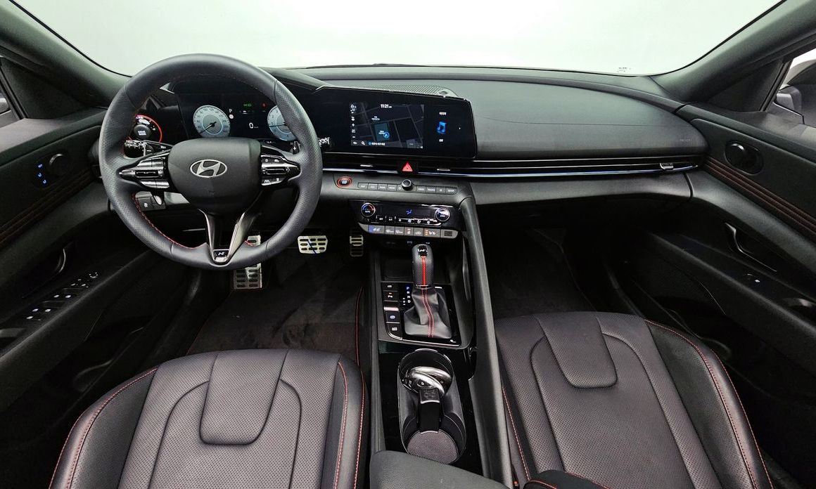 Hyundai AVANTE 2024