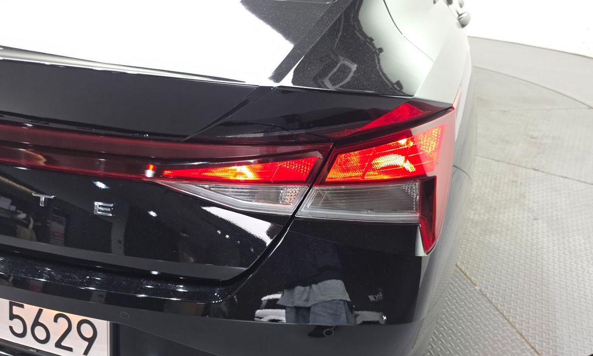 Hyundai AVANTE 2022