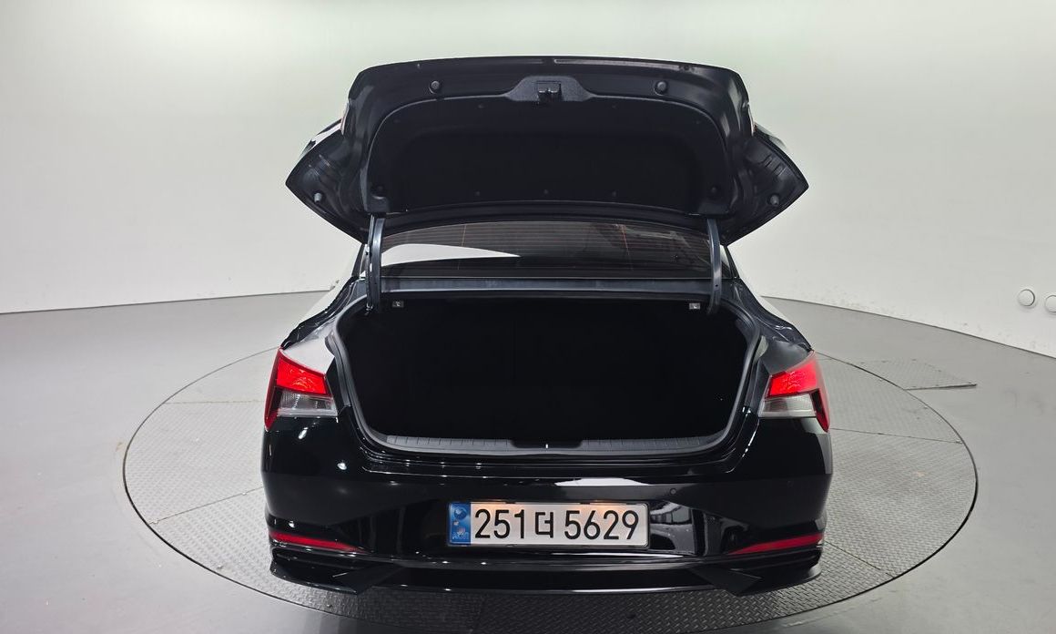 Hyundai AVANTE 2022
