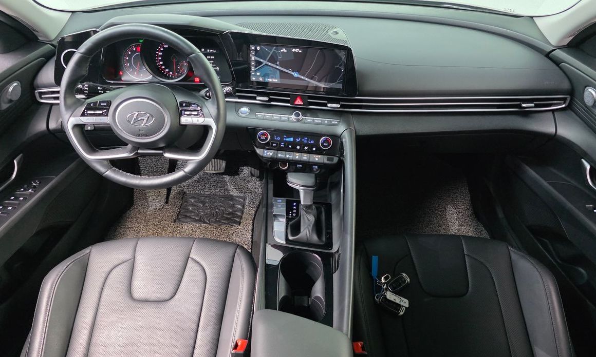 Hyundai AVANTE 2022