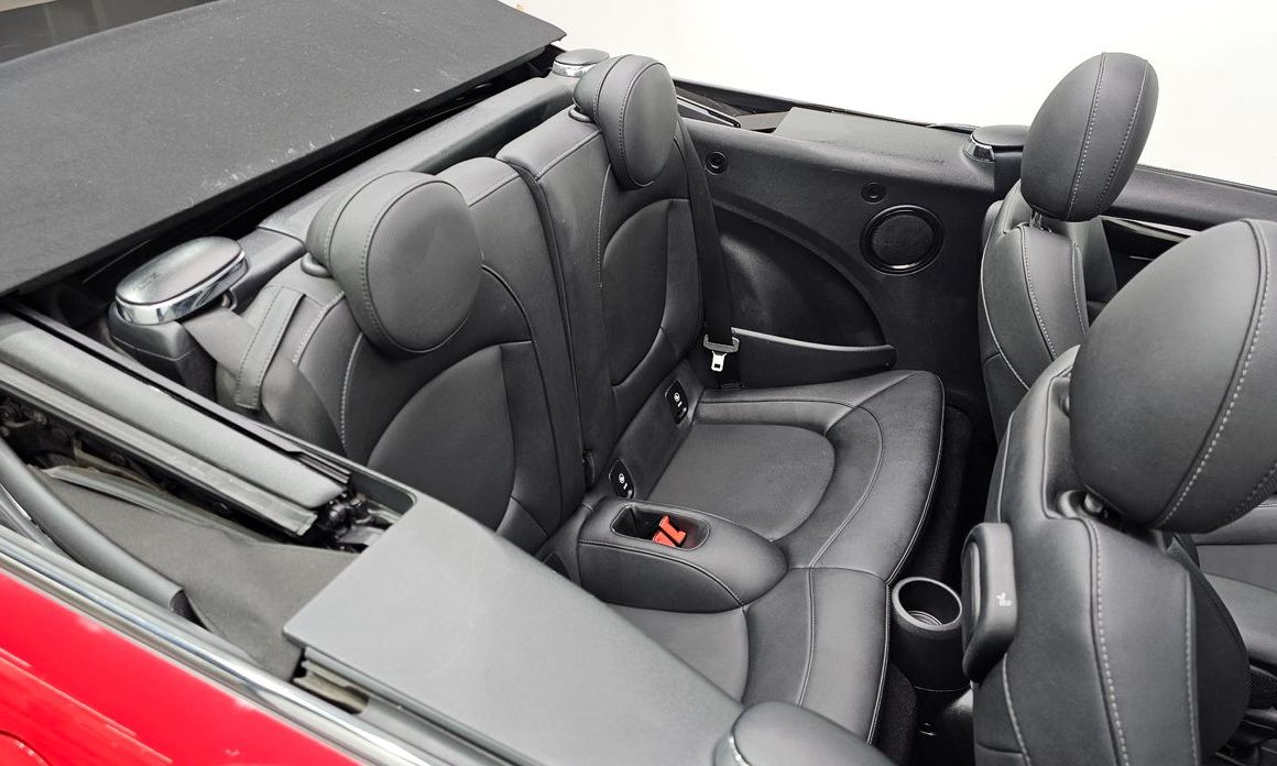 Mini Cooper Convertible 2024