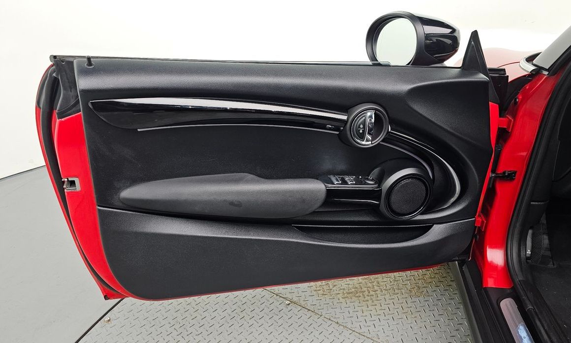 Mini Cooper Convertible 2024
