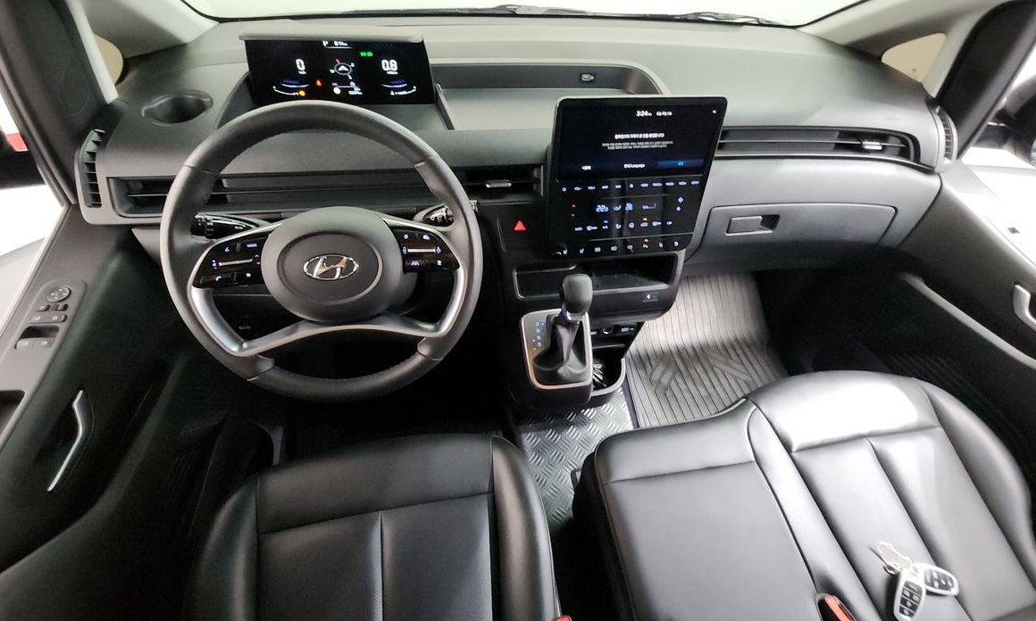 Hyundai Staria 2023