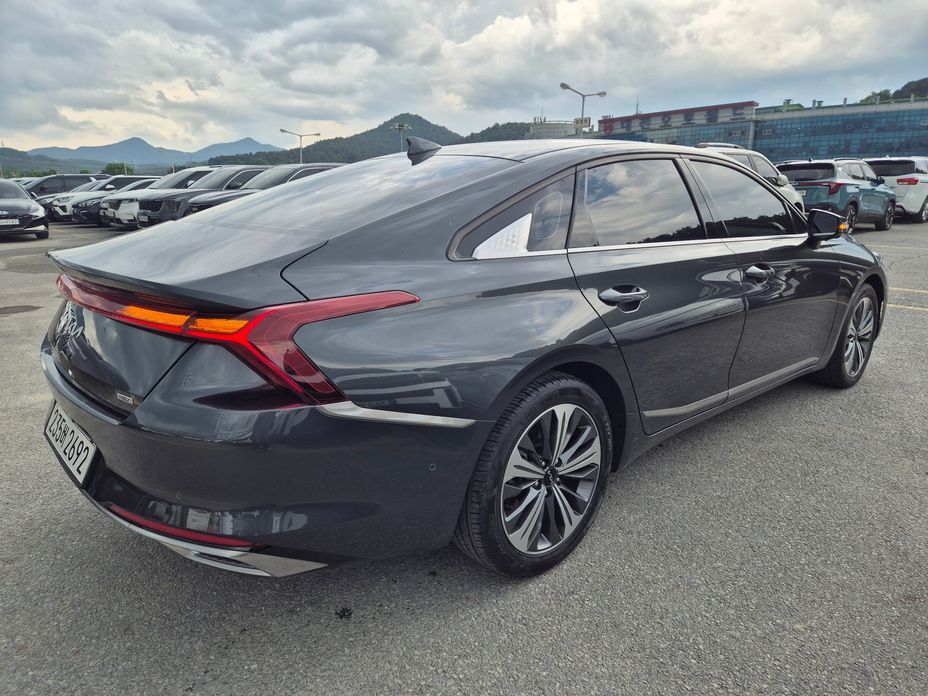Kia K8 2023