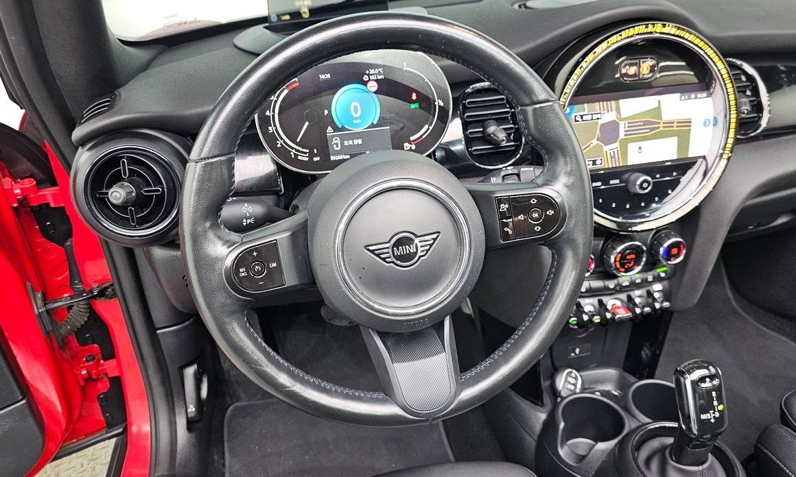 Mini Cooper Convertible 2024