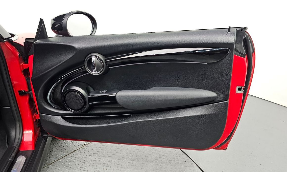 Mini Cooper Convertible 2024