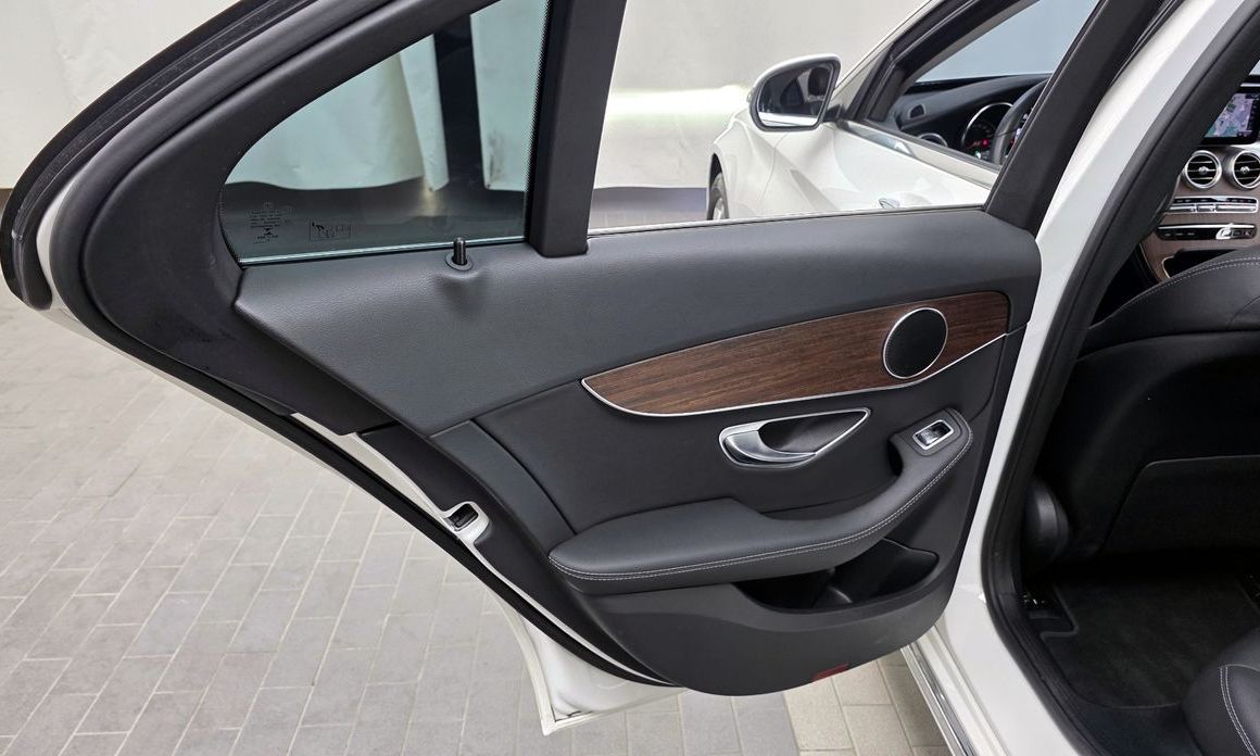 Mercedes-Benz C-Class 2020