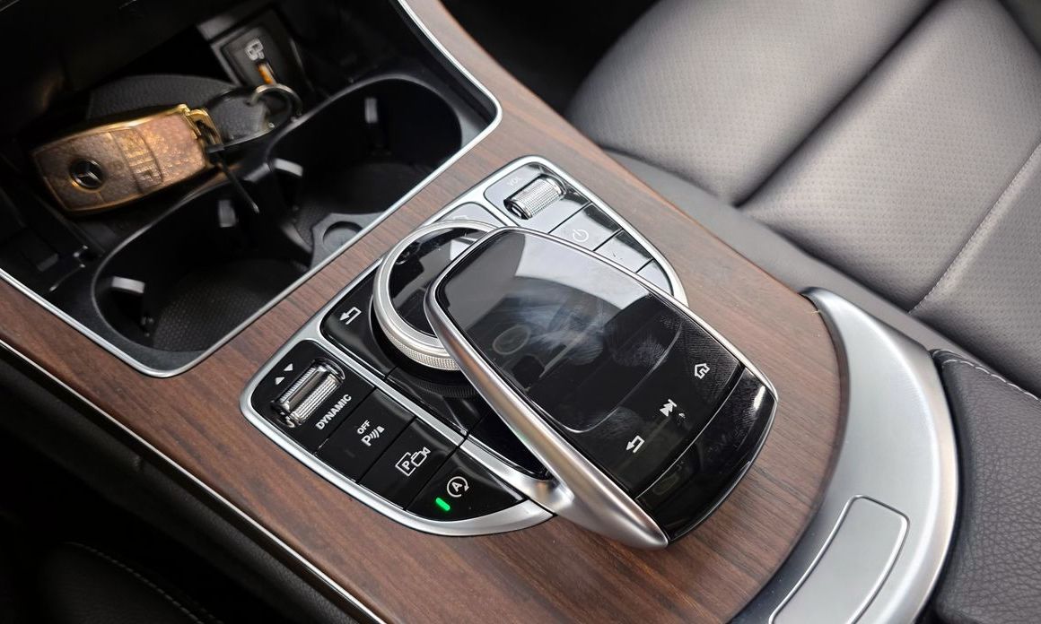 Mercedes-Benz C-Class 2020