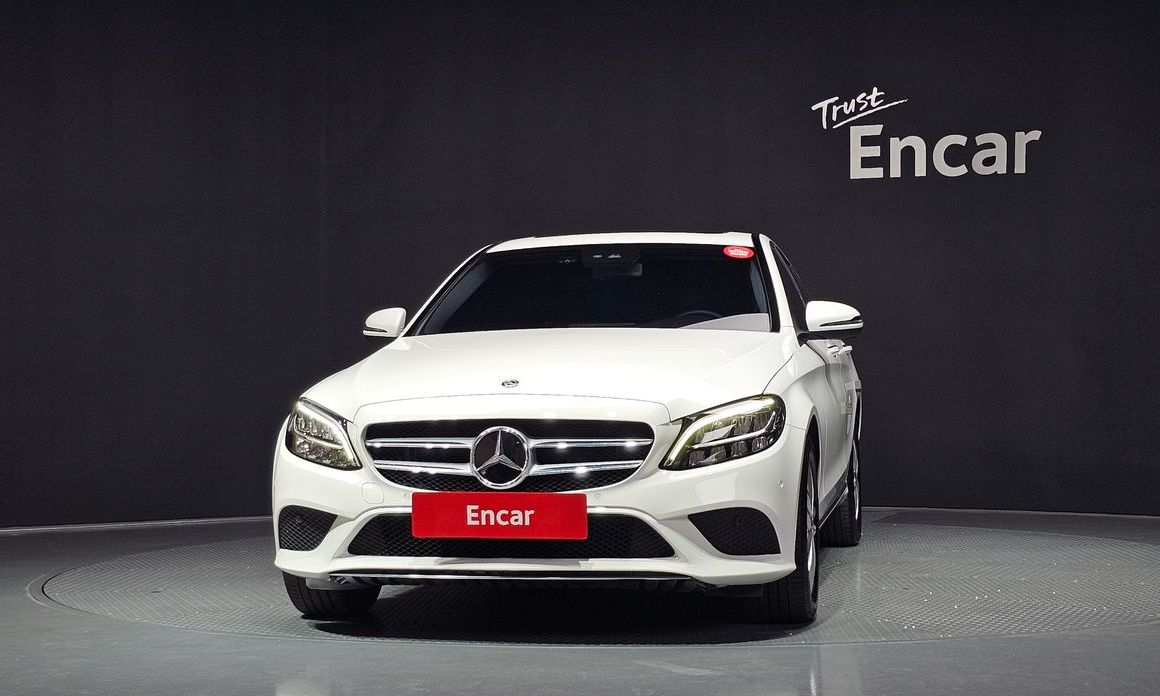 Mercedes-Benz C-Class 2020