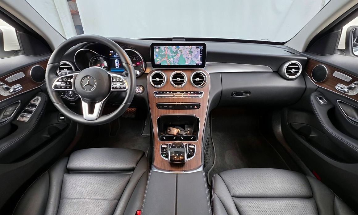 Mercedes-Benz C-Class 2020