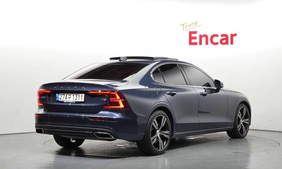 Volvo S60 2021
