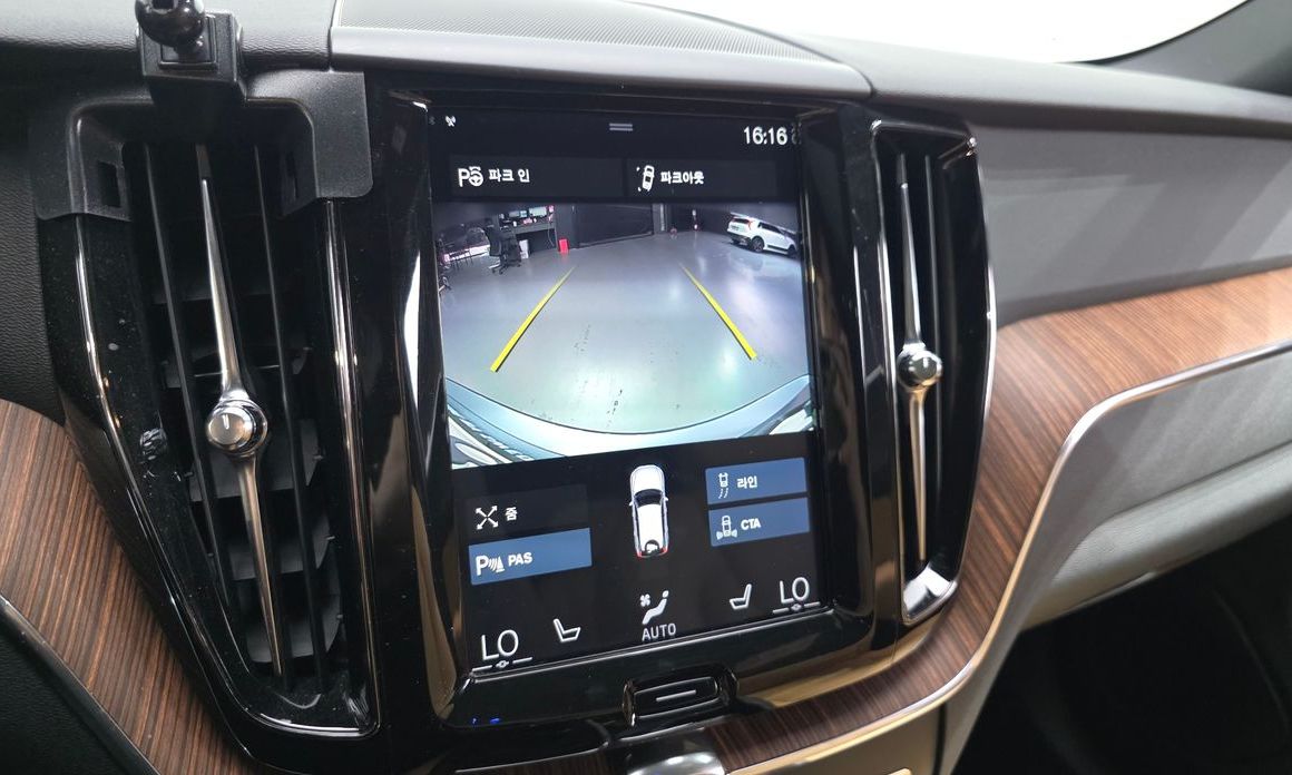Volvo XC60 2019
