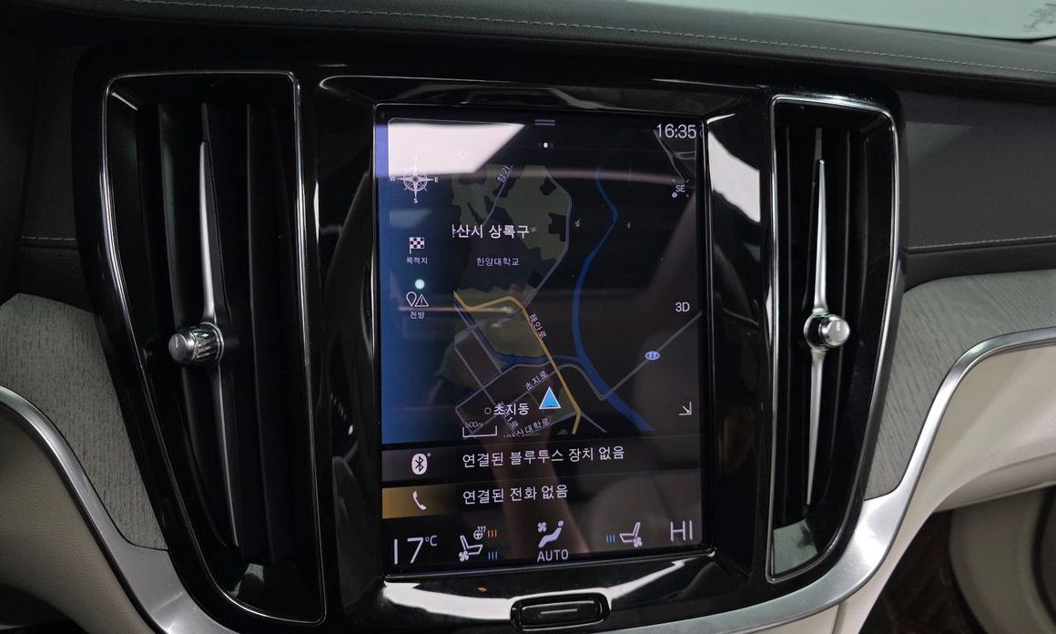 Volvo S60 2021