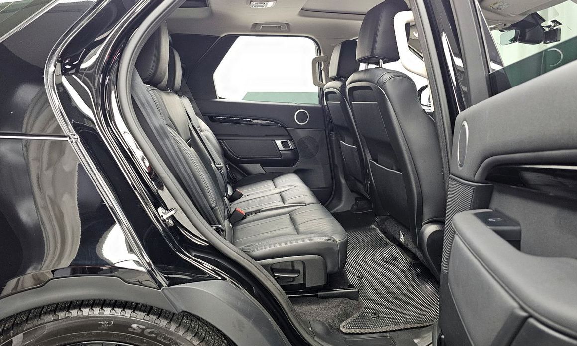 Land Rover Discovery 2020