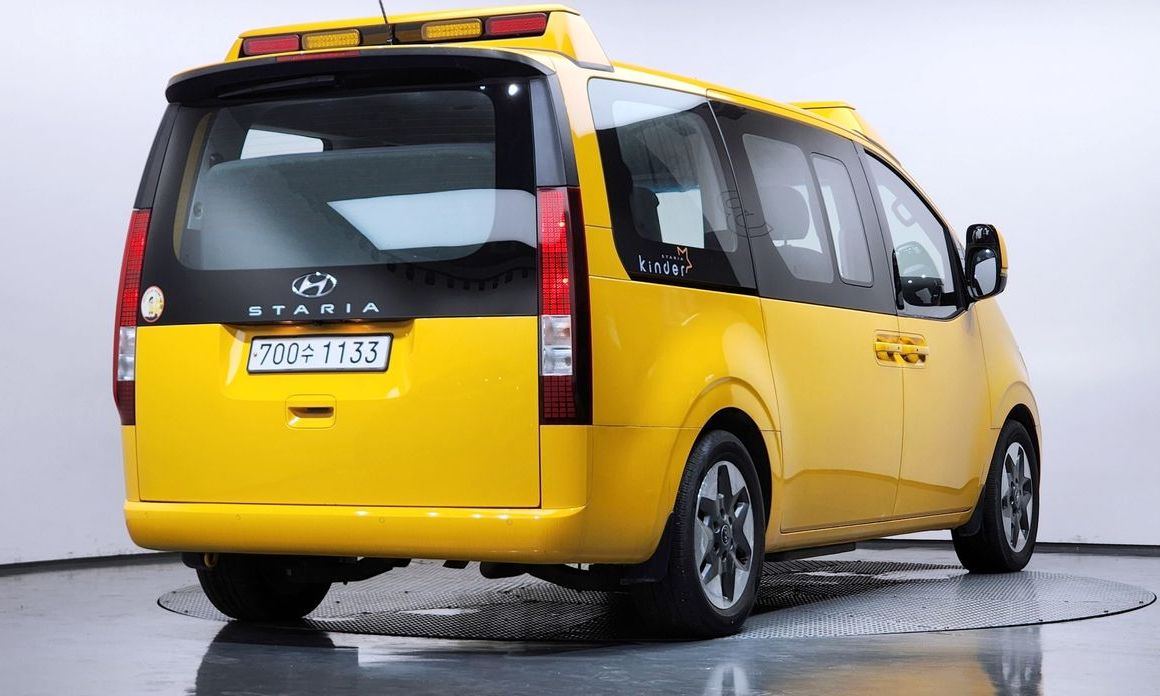 Hyundai Staria 2023
