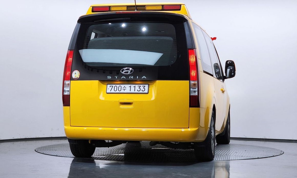 Hyundai Staria 2023