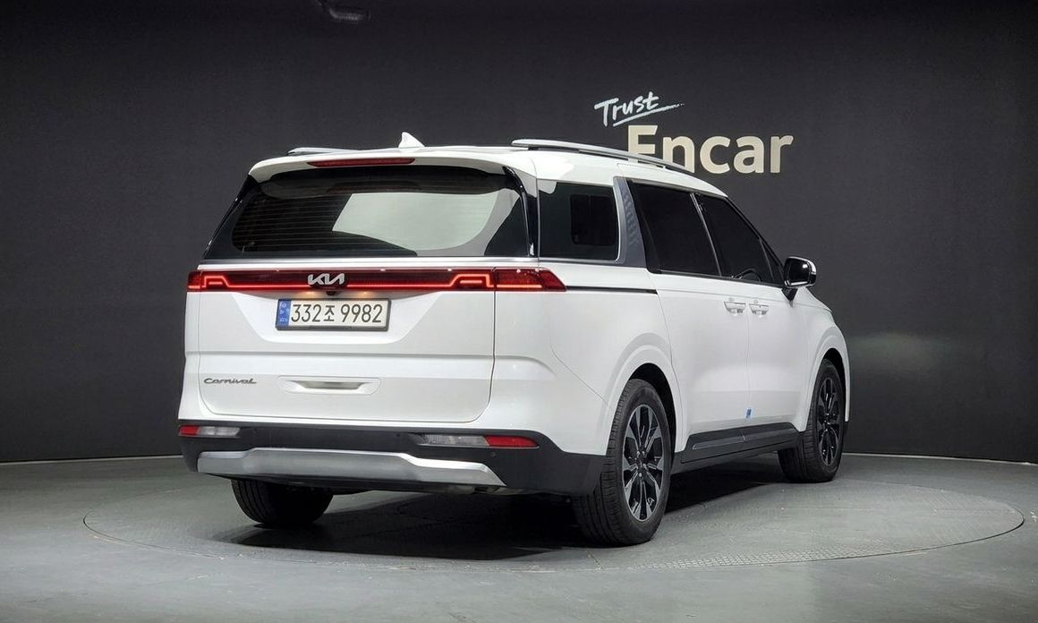 Kia Canival 2021