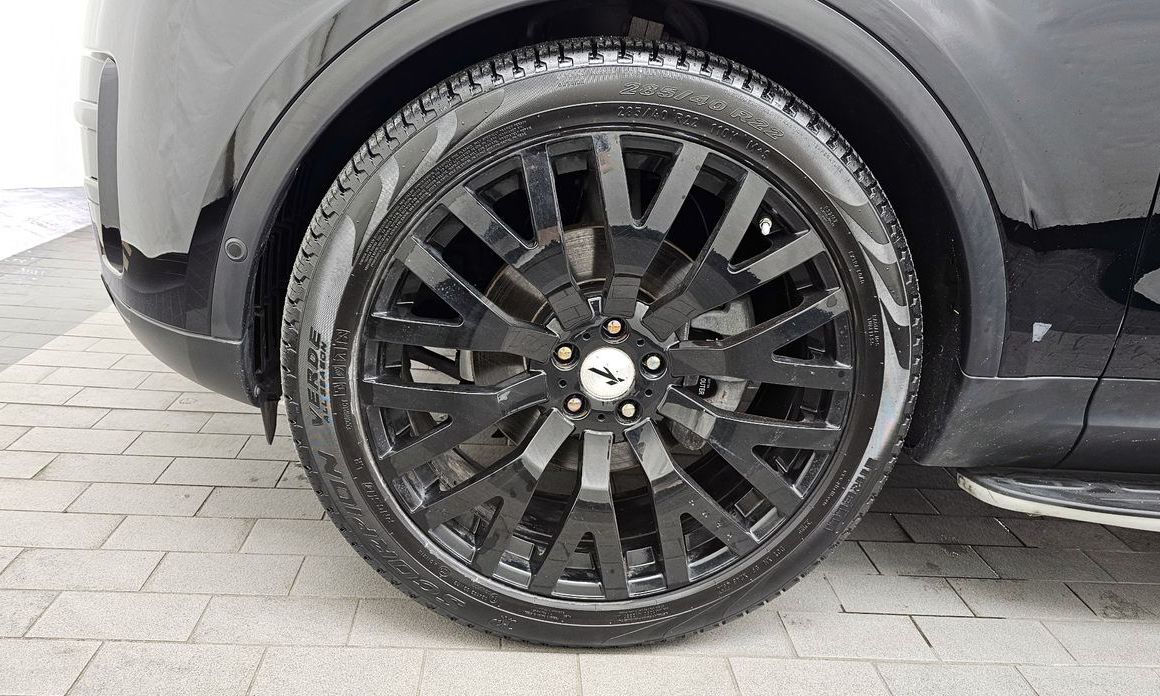 Land Rover Discovery 2020