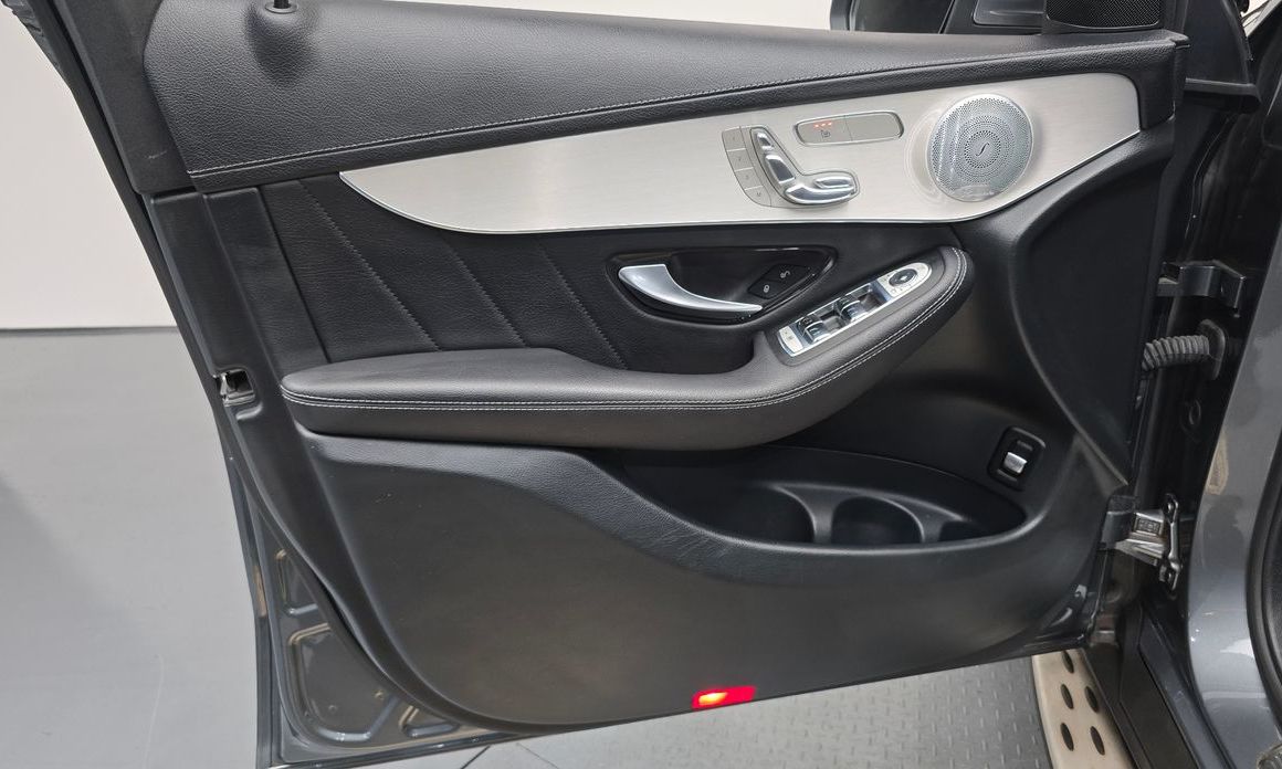 Mercedes-Benz GLC-Class 2019