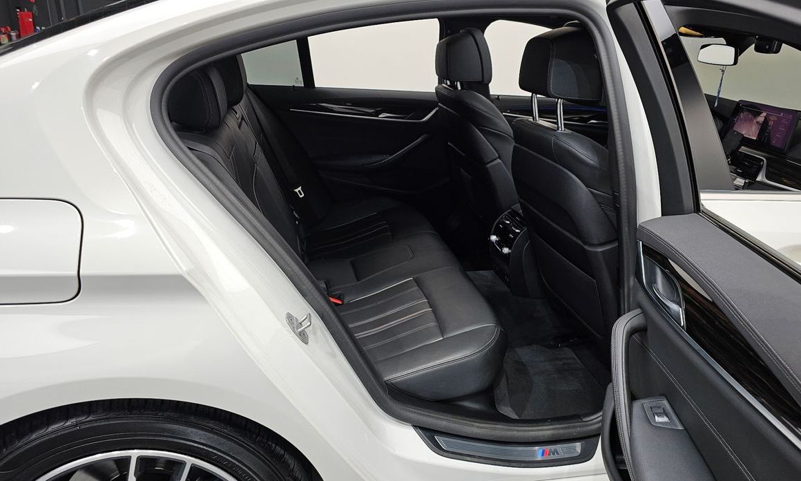 BMW 5-Series 2021