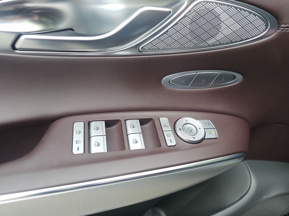 Genesis GV70 2021