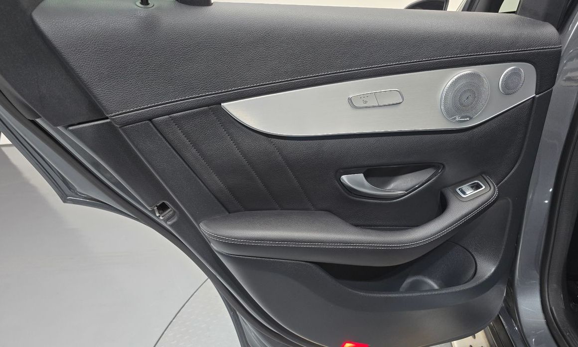 Mercedes-Benz GLC-Class 2019
