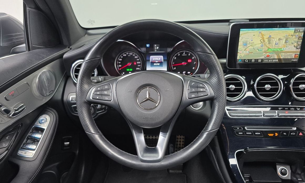 Mercedes-Benz GLC-Class 2019