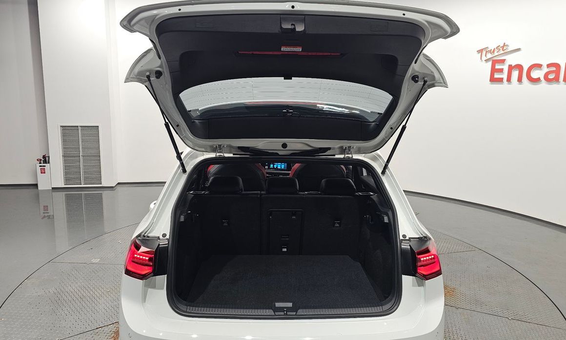 Volkswagen Golf 2023