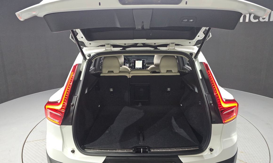 Volvo XC40 2023