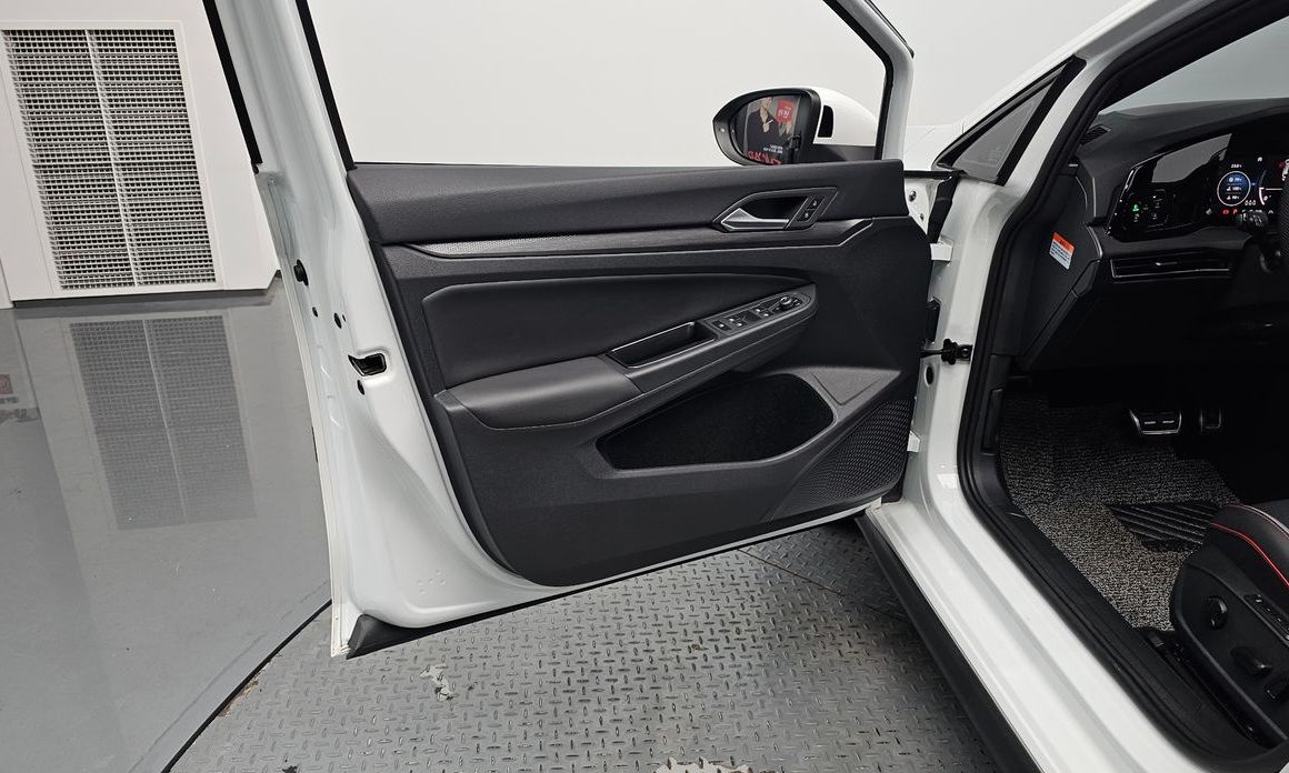 Volkswagen Golf 2023