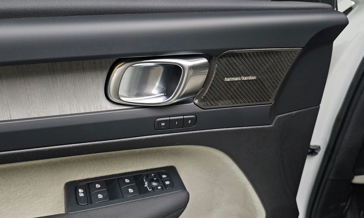 Volvo XC40 2023
