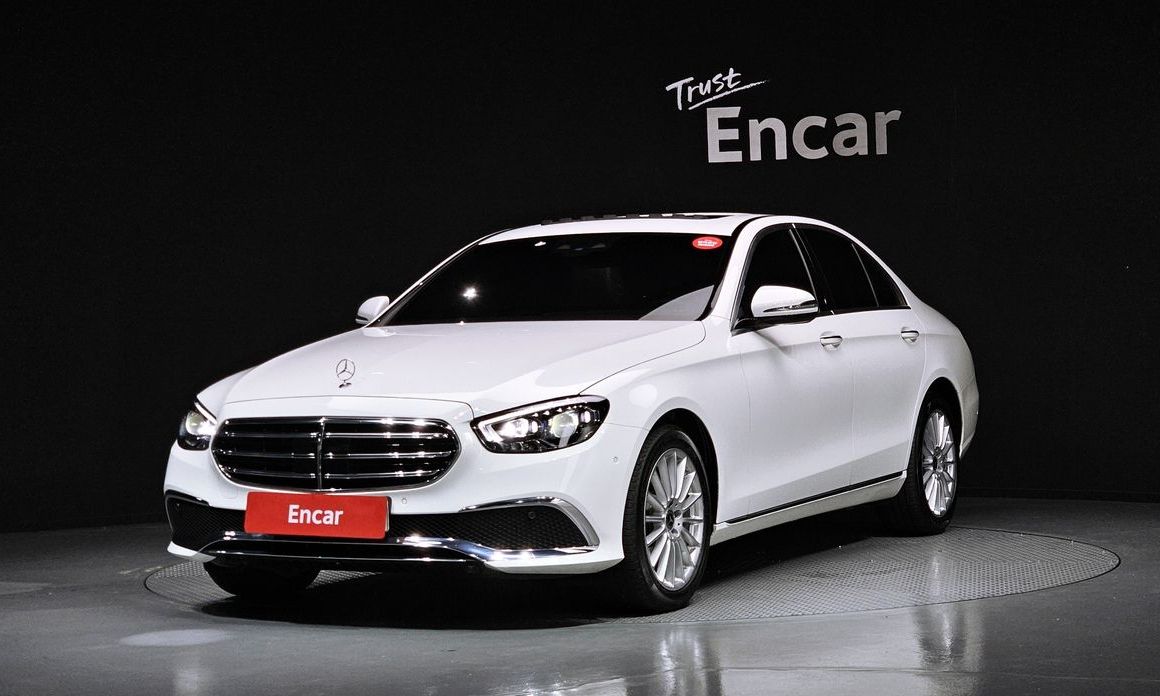 Mercedes-Benz E-Class 2021