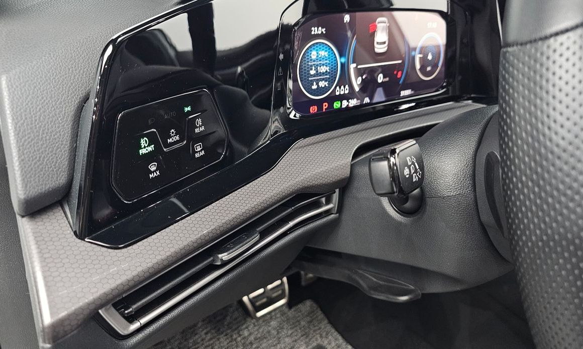 Volkswagen Golf 2023