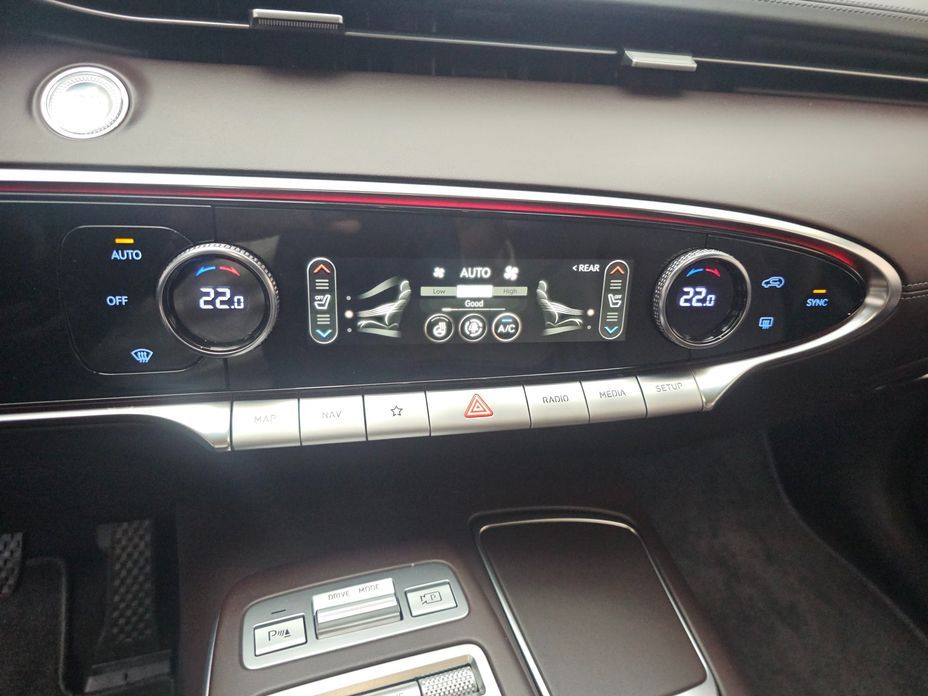 Genesis GV70 2021