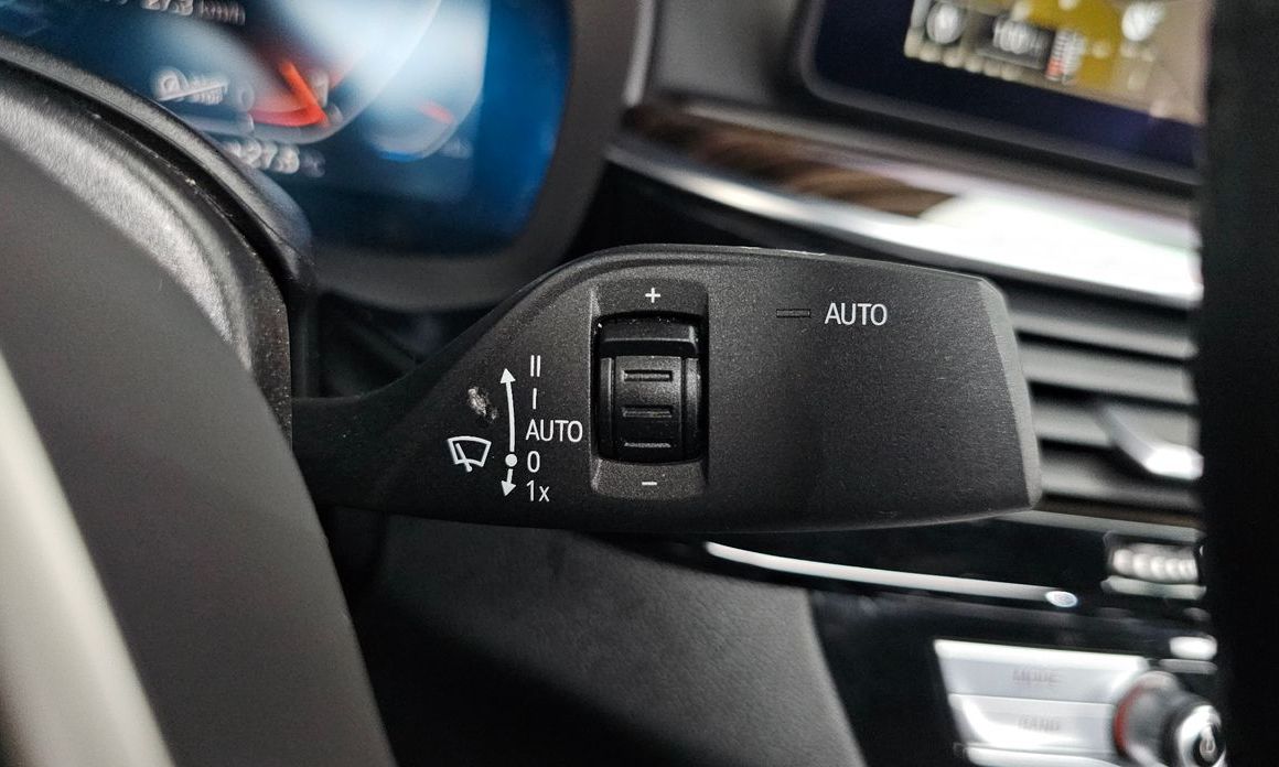 BMW 5-Series 2021
