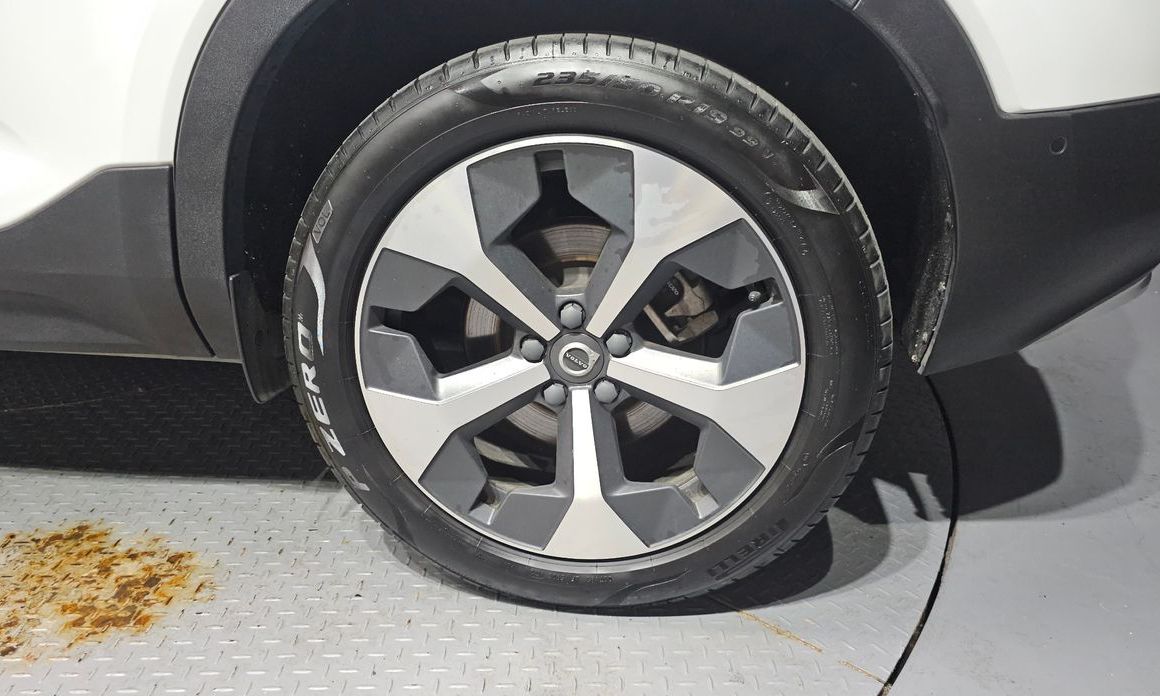 Volvo XC40 2023