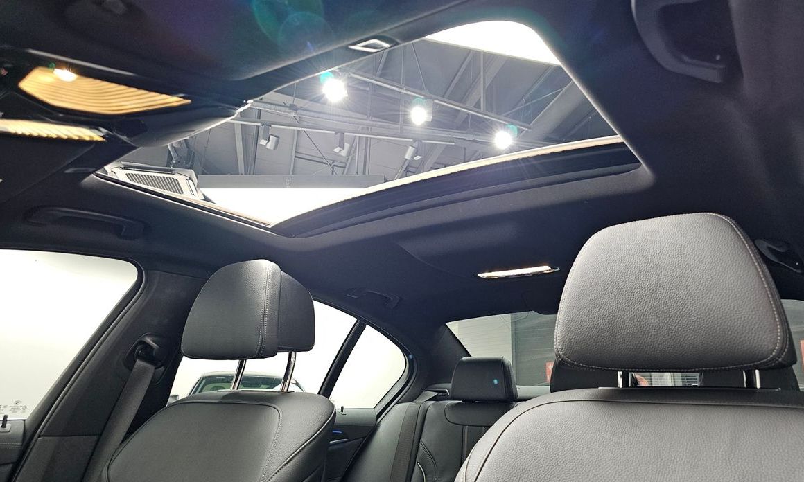BMW 5-Series 2021