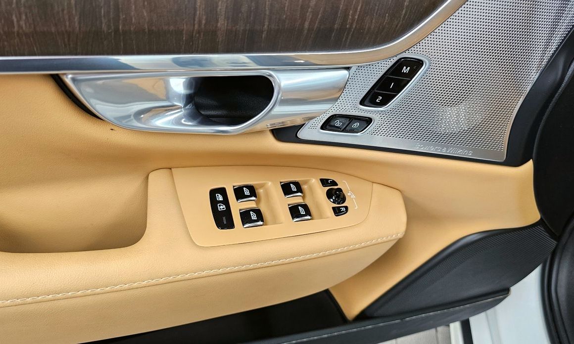 Volvo S90 2023