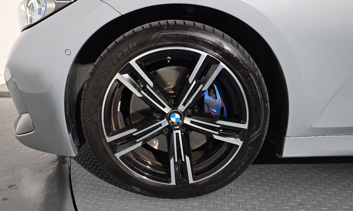 BMW 3-Series 2023