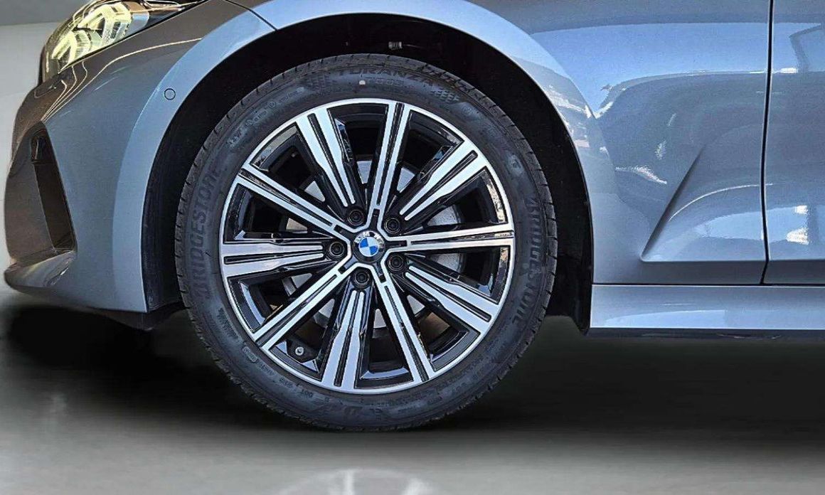 BMW 3-Series 2025