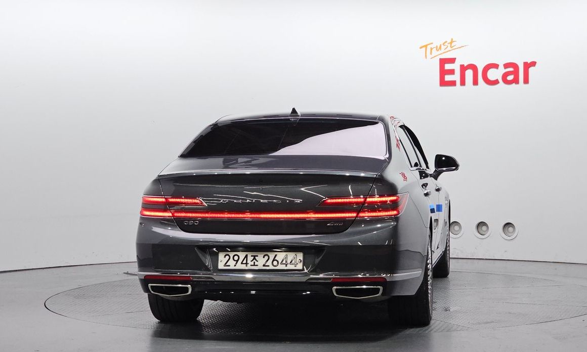 Genesis G90 2021